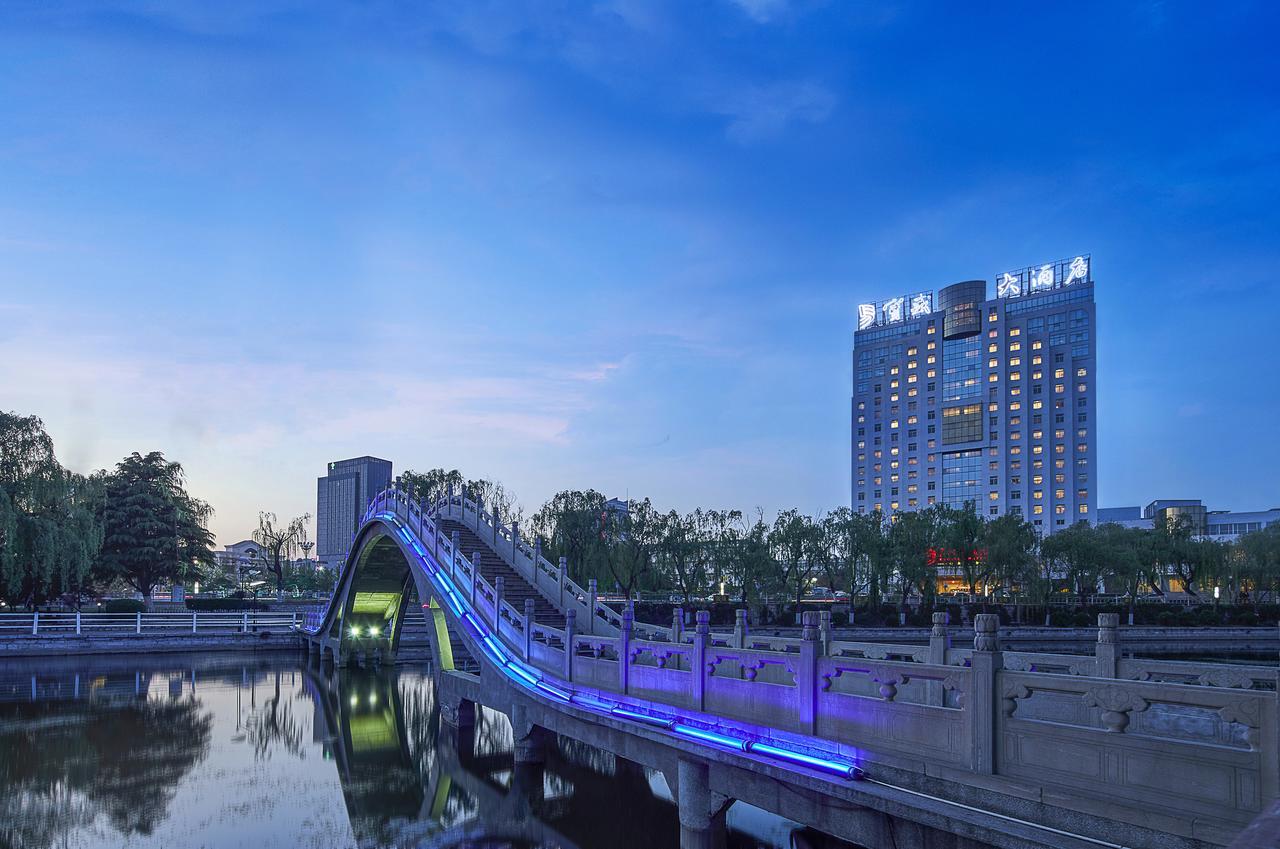 Feicheng Blossom Hotel Exterior foto